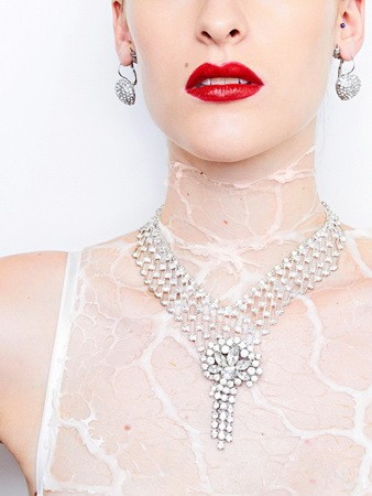 Pózolj véres hússal, hentesboltban!