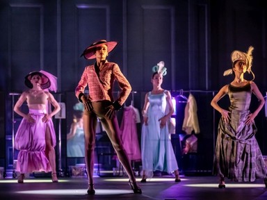 A mozdulat szépsége, a stílus ritmusa - Coco Chanel élete táncban a Margitszigeti Színházban