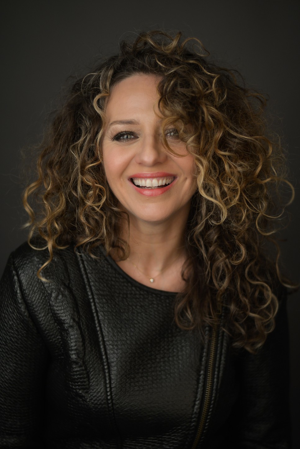 Pokorny Lia szerint minden nehézség azért érkezik, hogy tanítson valamit: a szerelmi bánat például azt, hogy a boldogságunk nem függhet egyetlen embertől