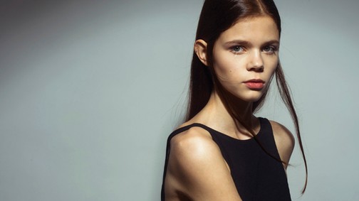 Újabb 17 éves magyar szépség a nemzetközi siker kapujában!