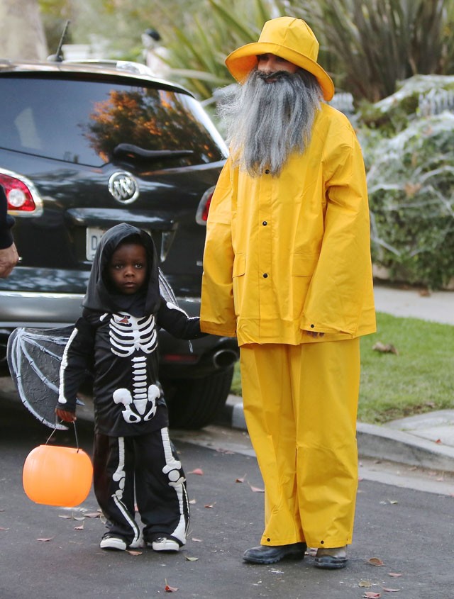 Felismered? Tuti, hogy nem, ez az öreg halász nem más, mint Sandra Bullock!