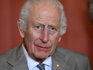 Kiderült, miért titkolja Károly király, hogy milyen rákkal küzd, az uralkodó döntésének szívszorító oka van