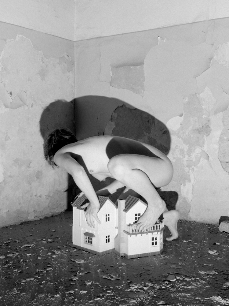 Mucsi Ágota „Álmomban már repültem” című fotósorozata