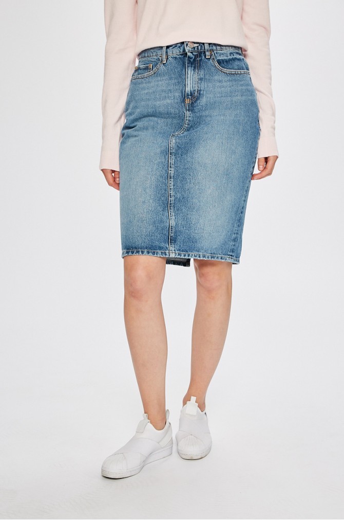 Ceruzaszoknya GUESS JEANS 29 990 Ft answear.hu