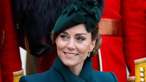 Katalin hercegné új portréja földöntúlian szép, született királynőként tündököl, ezúttal a védjegye nélkül