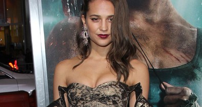 Alicia Vikander bebizonyította, hogy ő a legdögösebb Lara Croft!