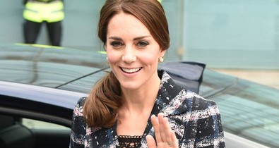 Kate Middleton nagyon csinosan ment focimúzeumba