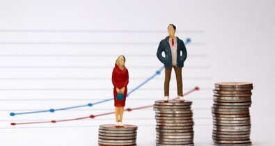 Sokkal kevesebb nő jut jól fizető munkához, mint férfi, és ez tarthatatlan