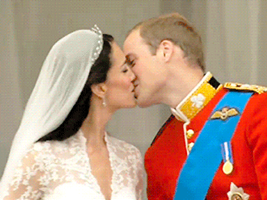 Emlékszel a kislányra, aki ellopta a show-t Kate Middleton esküvőjén? Így néz ki most!