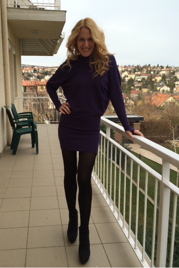 Huncut ruhában Wolf Kati