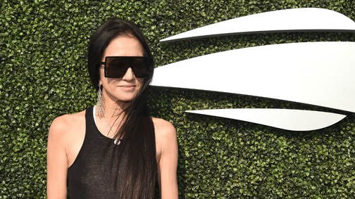 Csak ámulunk! A 74 éves Vera Wang 18 évesnek néz ki fürdőruhás fotóin