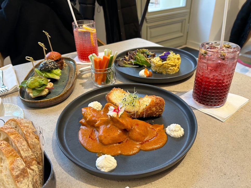 Csók Bisztró: Színek és ízek harmóniája az Andrássy úton