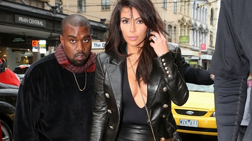 Kontinens és stílusváltás, de a mély dekoltázs marad