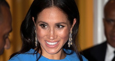 Meghan Markle olyan gyönyörű ebben a ruhában, mint egy Disney-hercegnő