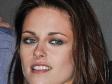 Charlize Theron gyűlöli Kristen Stewartot?