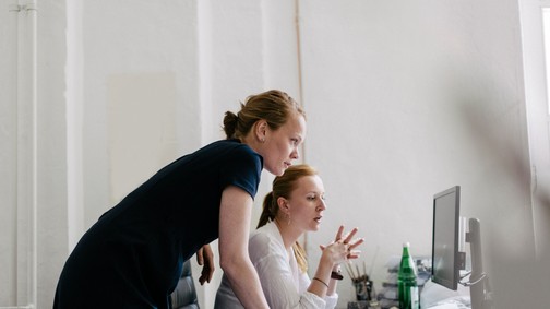 Nekünk és a teljesítményünknek is árthat, ha kényelmetlen az iroda