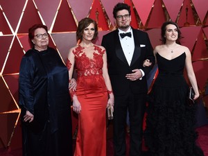 Szamosi Zsófia színésznő ruhája mindent vitt az Oscar-gálán