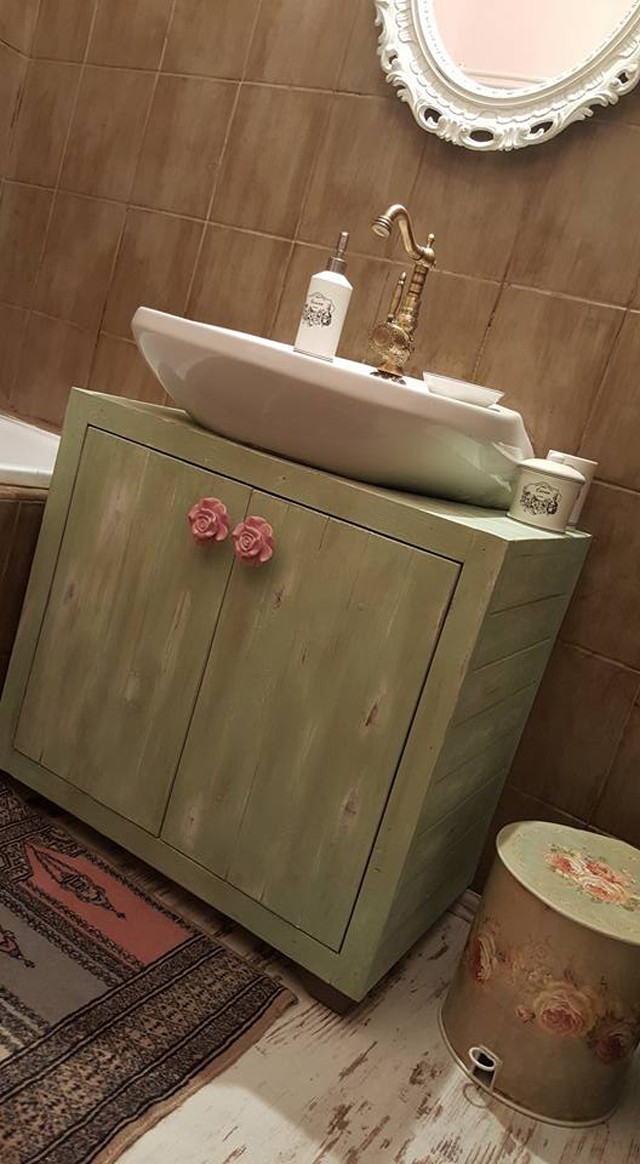 Nők, akik férfiakat megszégyenítő módon barkácsolnak: interjú Iványi Krisztinával