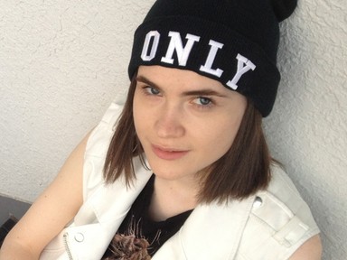 Szokásos fekete szettben Nagy Réka