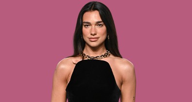 Mára ki is kapcsolhatod a fűtést: Dua Lipa bikinis nyaralós fotói olyan forrók, hogy rögtön felmelegszel tőlük