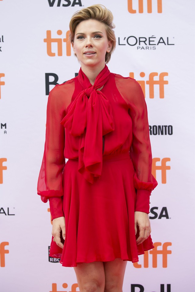 scarlett johansson, tiff, toronto, énekelj, vörös szőnyeg