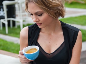 Ilyen csinos, de kényelmes szettben intézi ma az ügyeit Foczkó Dalma