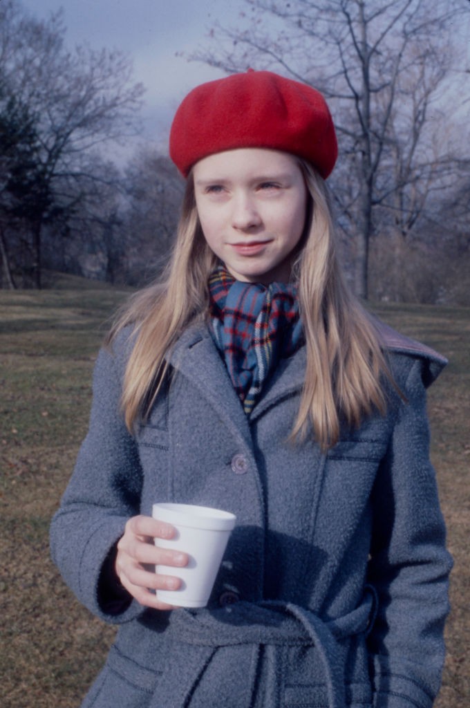 Ez a fotó 1979-ben készült a 13 éves Cynthia Nixonról, az Afterschool Specials sorozat Seven Wishes of a Rich Kid című epizódjának forgatásán. 