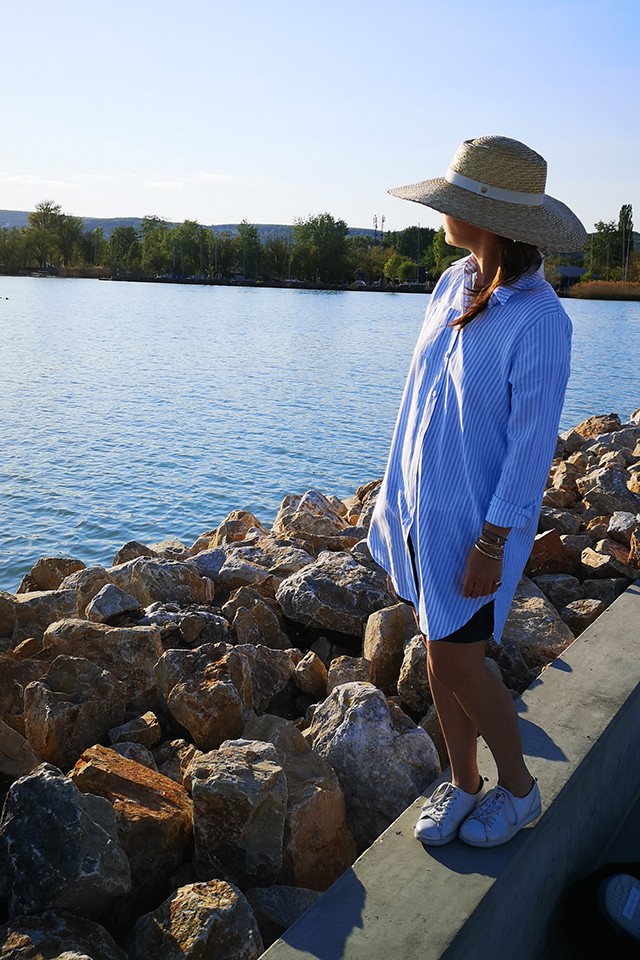 Eöttevényi Zsófi a lehető legjobb helyen fejezi be a hetet: a Balatonon