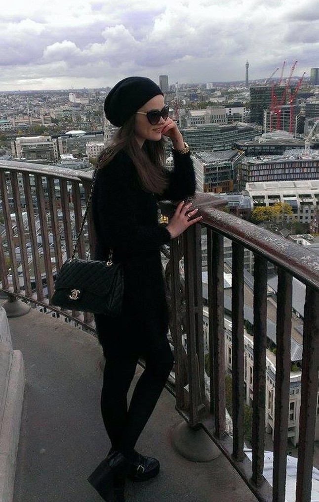 Gyógyszerfüggőség fenyegeti a modellt