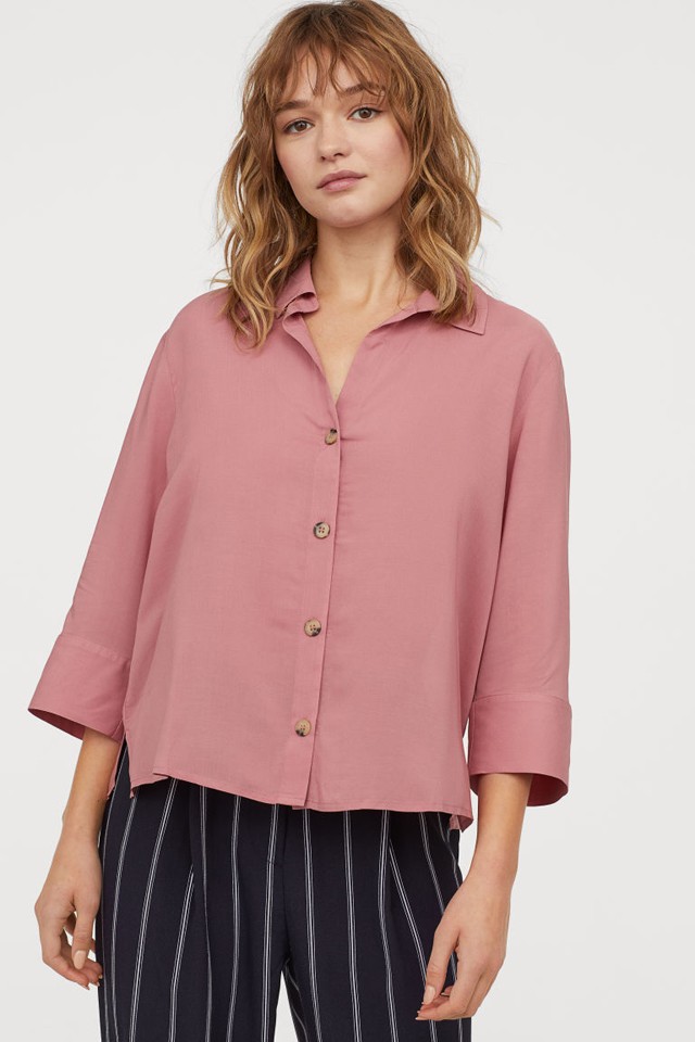 V-nyakú ing H&M 1 790 Ft