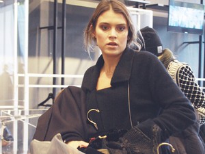 Verekedés, rongálás, őrjöngés - kész apokalipszis volt a Balmain kollekció bevezetése