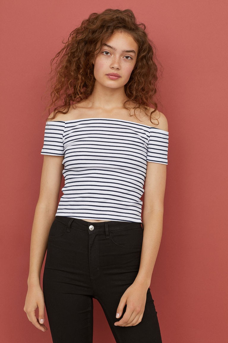 Bordás nyitott vállú felső H&M 1 990 Ft