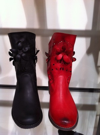 Palvini: Palvin Barbi cipőboltot nyitott