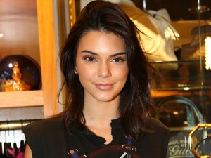 Döbbenetes hasonlóság - Kendall Jenner orosz hasonmása is modell