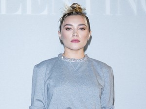 Florence Pugh áttetsző szoknyában ragyogott Párizsban