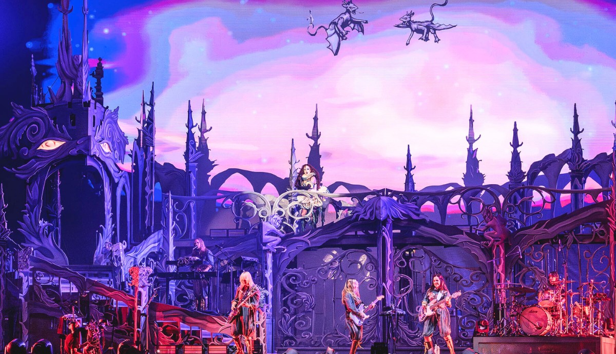 Persze a színpadkép se volt semmi