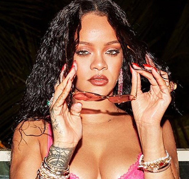 Nem is lehetnénk boldogabbak! Rihanna bőrápolási termékekkel bővíti márkáját