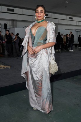 Celeste az Andreas Kronthaler for Vivienne Westwood 2024-25 ősz-tél divatbemutatón