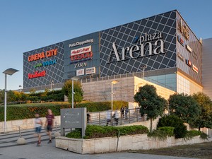 Szuper hír karácsony előtt: 8 új üzlettel bővült az Arena Mall!