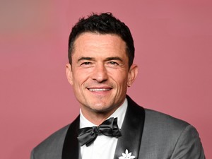 Ez a 28 éves lány rabolta el Orlando Bloom szívét, vele kezdett új életet Katy Perry után a 49 éves színész