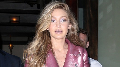 Gigi Hadid olyan űrdiszkó szerelésben, hogy mindjárt te is táncra perdülsz