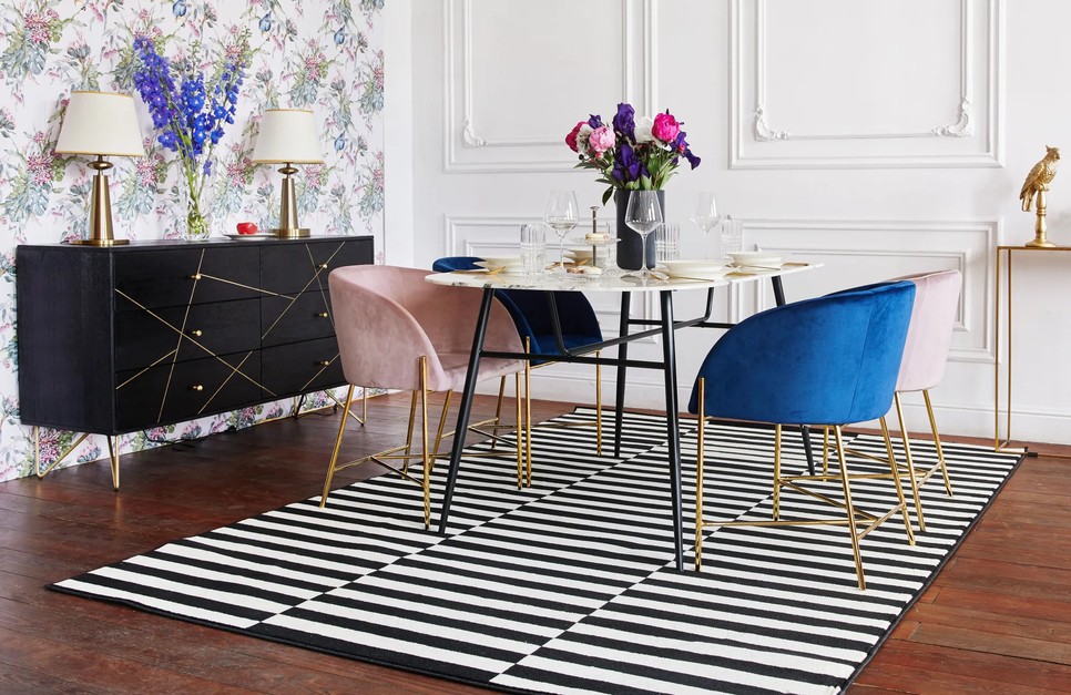 A Bonami elegáns termékeit imádni fogod! Egy-egy darab nagyon fel tudja dobni a belső tereket