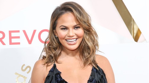Az Apple büszke az iPhone X újítására, de Chrissy Teigen most kimondta: gagyi