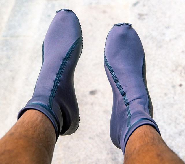 A Yeezy búvárcipő