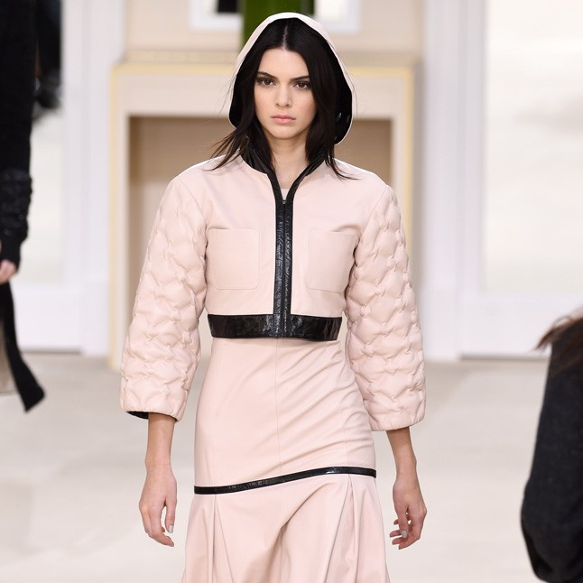 karl lagerfeld, chanel, visszavonulás, nyugdíj, divattervező, kuba, cruise show, nyugdíjba vonul