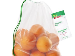 Csökken a műanyag csomagolások mennyisége, és több újrahasznosítható papír kerül felhasználásra SPAR-ban