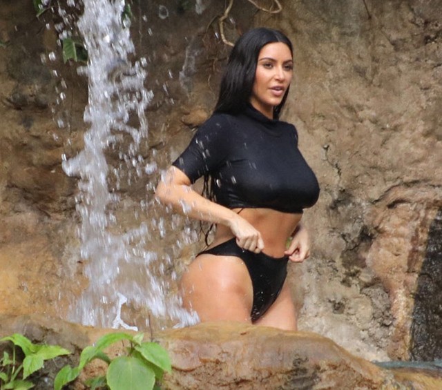 Kim Kardashian vizespólózása