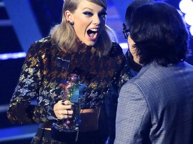 Taylor Swift már megint a legaranyosabb sztár, nagyon boldoggá tette rajongóját