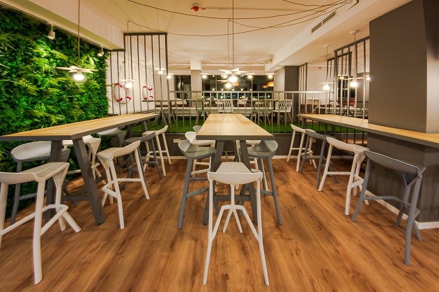 Csajos programot terveztek? Irány a Csillaghegyi fürdő!