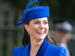 Katalin hercegné új videóját nagyon pikáns helyszínen forgatták, egy nudista strandon bukkan fel a királyi család